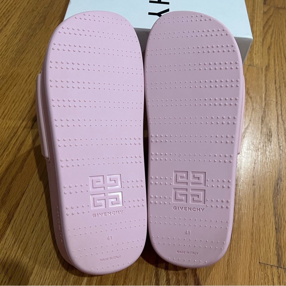 Givenchy Platform Logo Slide - Picture 9 of 10